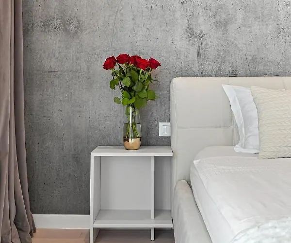 Appartement One Verdi Luxury Boekarest