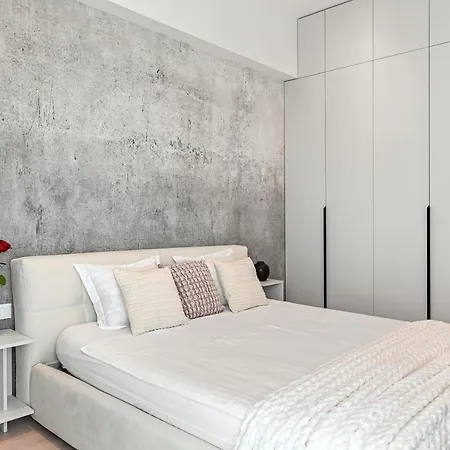 One Verdi Luxury Apartment